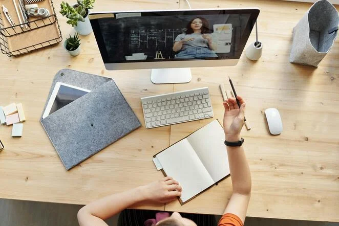 Servizi Globali di Localizzazione per E-learning