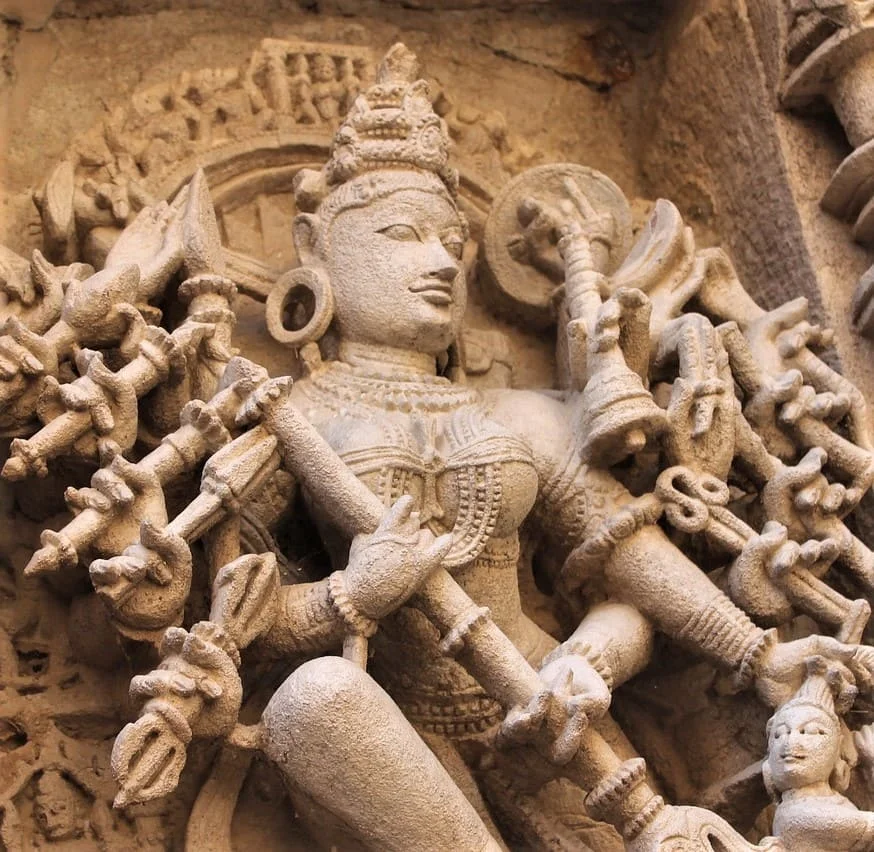 Vantaggi dei servizi di traduzione in Gujarati di PoliLingua