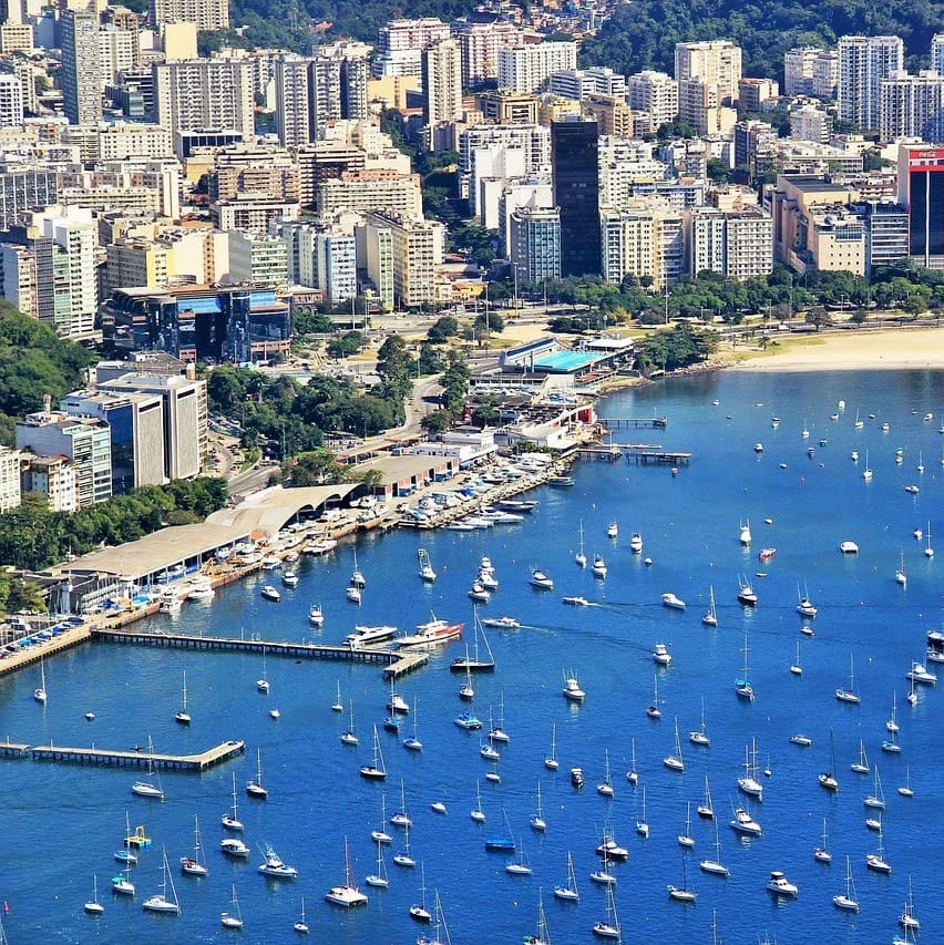 Contattaci per servizi di traduzione in portoghese brasiliano