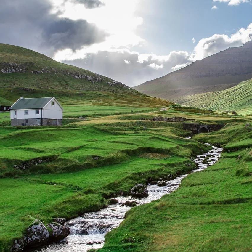Documenti Aziendali Faroese Che Traduce PoliLingua