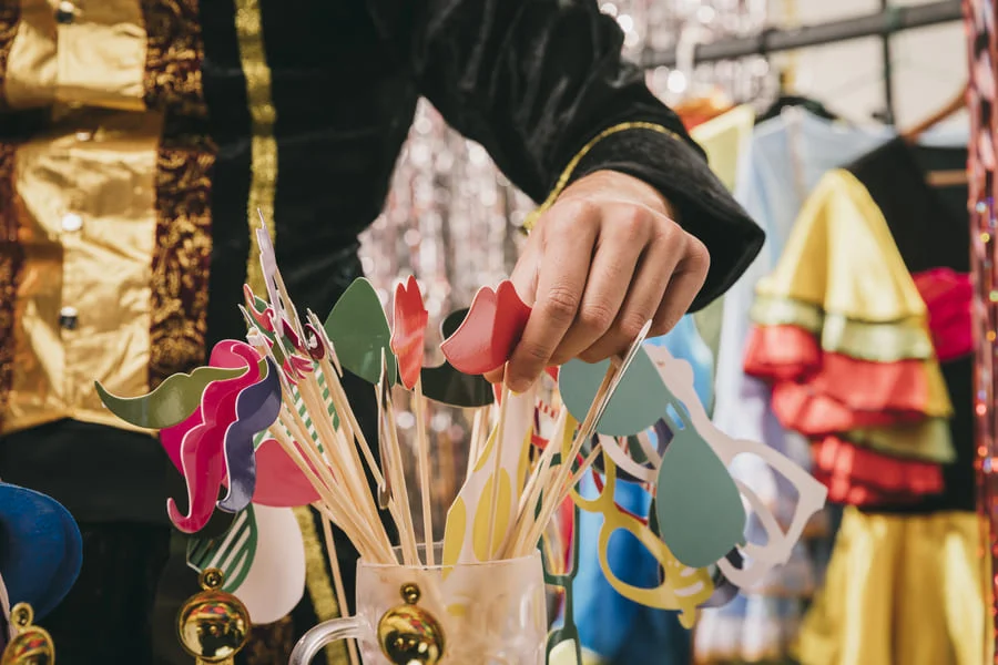 Il Costo di Ignorare Usi e Costumi Culturali nel Commercio Globale