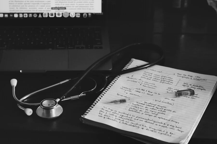 Quando la Traduzione Giurata Medica Non è Facoltativa